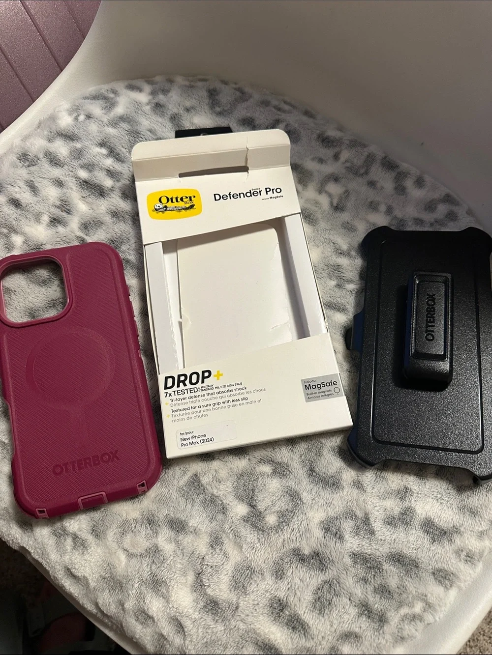OtterBox MagSafe-Compatible Dark Pink Phone Case